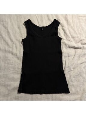 uniqlo black ribbed tank top
